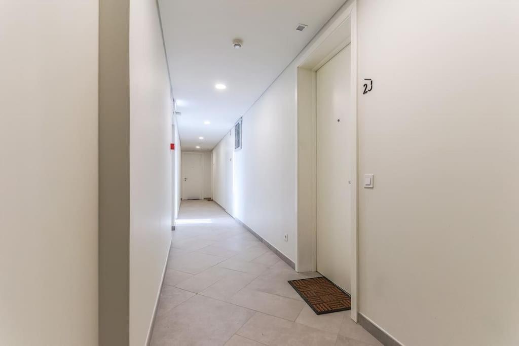 Marques Pombal Central 2 Bed Apt Ac Lisbon Exterior photo